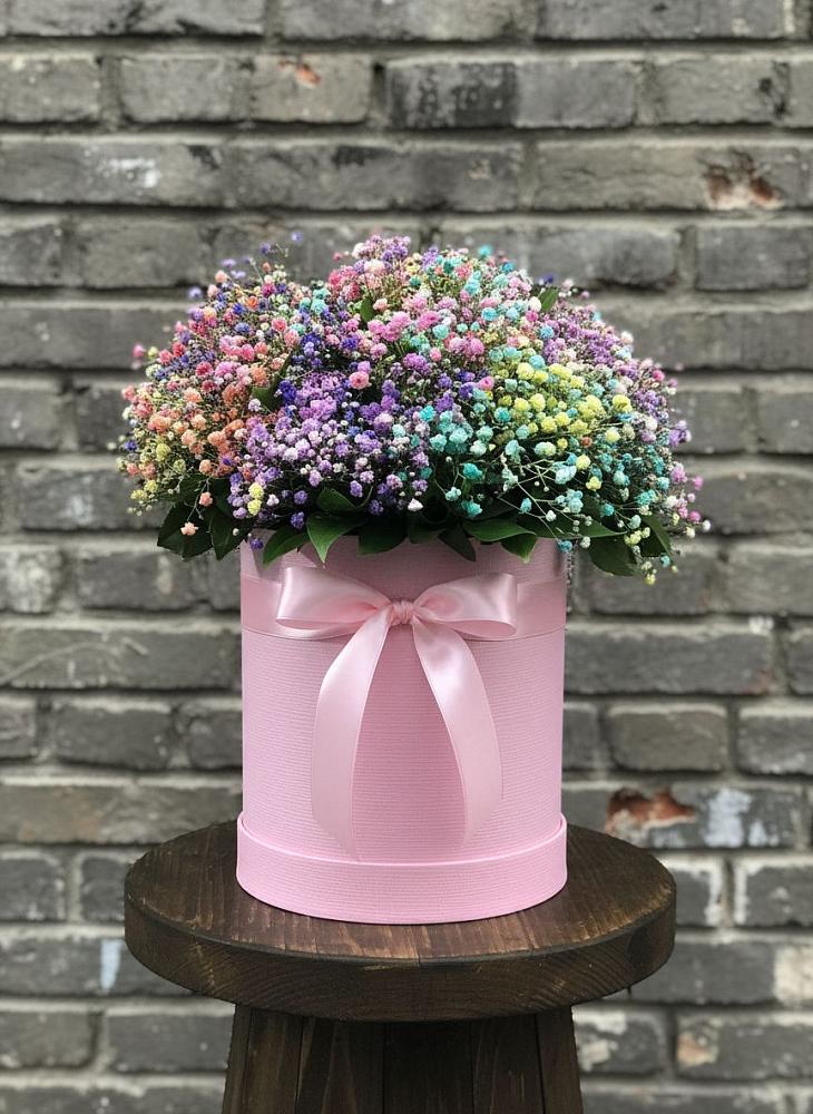 Цветочная композиция из Гипсофила и Розы в шляпной коробке в Ногинск-9