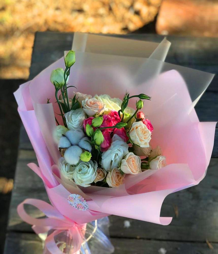 Букет цветов из: Розы и Лизиантусы в Ногинск-9