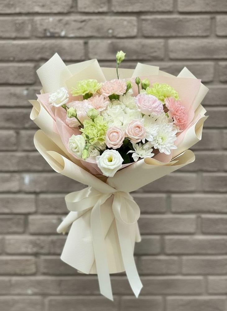Букет цветов из: Гвоздики, Розы, Лизиантусы и Хризантемы в Ногинск-9