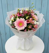 Букет цветов из:  Герберы, Альстромерии и Лизиантусы #REPLACE_PRED# Ногинск-9