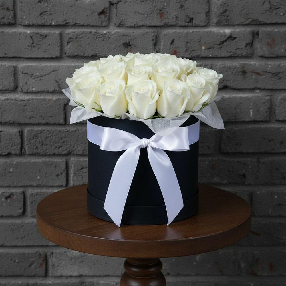 Цветочная композиция из Розы в шляпной коробке в Ногинск-9