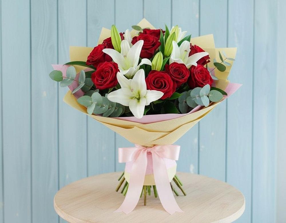 Букет цветов из: Лилии и Розы в Ногинск-9